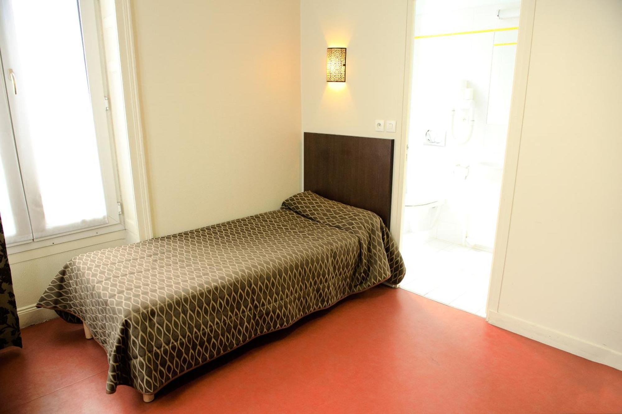 Hotel De Milan Párizs Kültér fotó